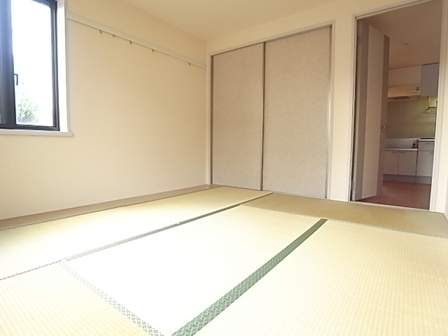 Other room space. It is the calm Japanese-style room ☆