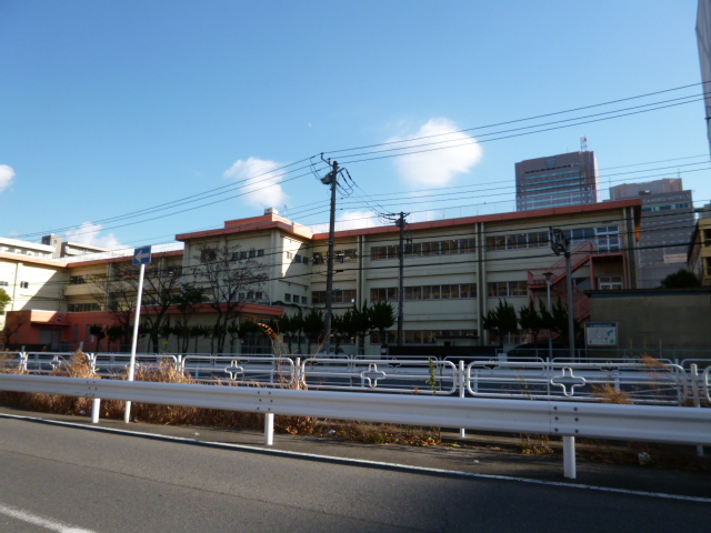 Junior high school. 660m until the Chiba Municipal Shinjuku junior high school (junior high school)