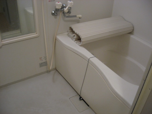 Bath. It is spacious size also the bath ☆
