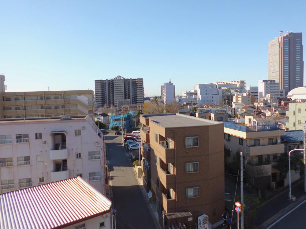 View photos from the dwelling unit. View from the balcony (December 2013) Shooting