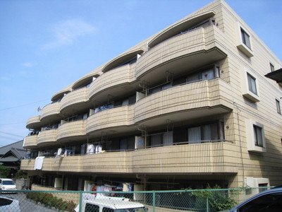 Building appearance. Condominium of reinforced concrete