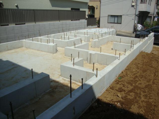 Local appearance photo. Local (September 20, 2013) Shooting Foundation is a solid foundation, 10-year structural warranty comes with.
