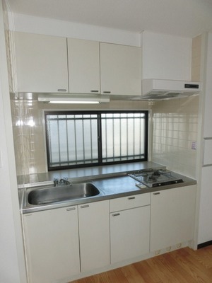 Kitchen. 2-neck is a gas stove can be installed.