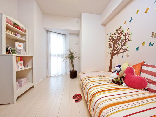 Interior.  [bedroom] Children's room or study, Such as space enjoying a hobby, Western-style that can be used in a variety of applications. To make your stay more comfortable and refreshing, Also substantial storage space.