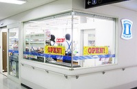 Convenience store. Lawson, Chiba University Hospital store up (convenience store) 506m