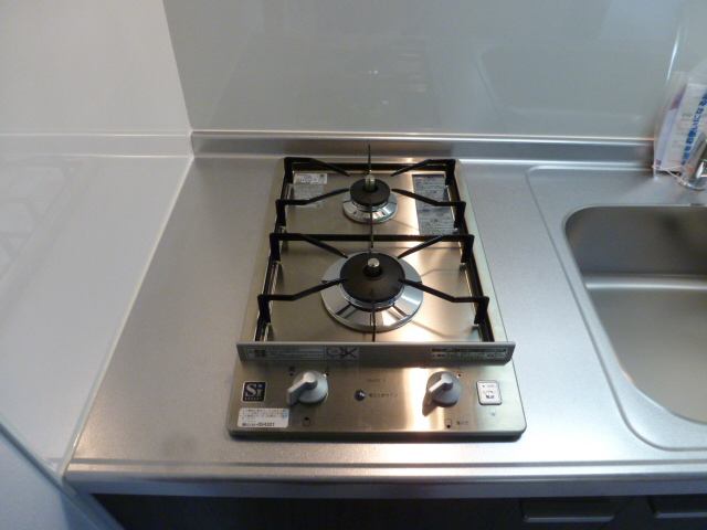 Kitchen. Two-burner stove