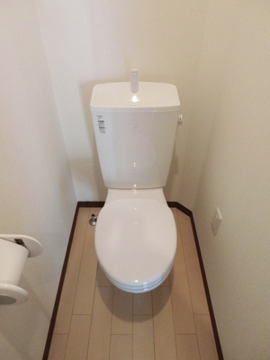 Toilet. Of course, bus ・ Restroom