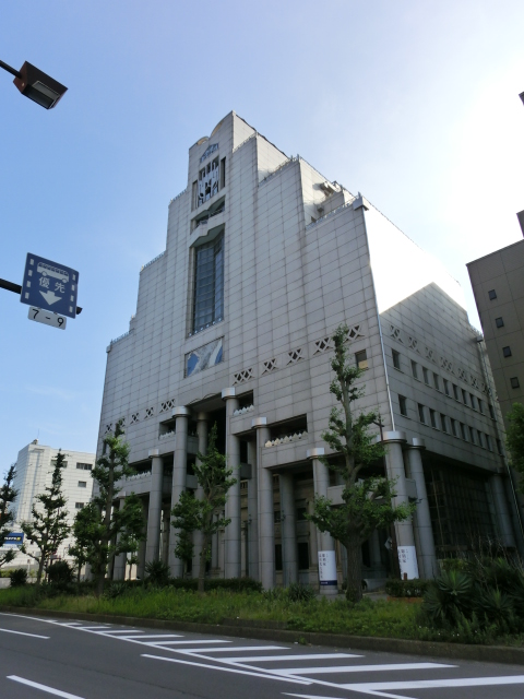 Government office. 1000m to the central district office (government office)