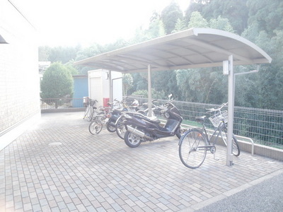 Other common areas. Covered Bike storage