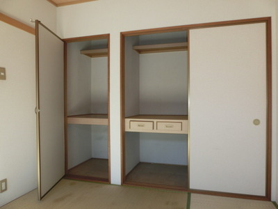 Receipt. Japanese-style room of the housing half between 1