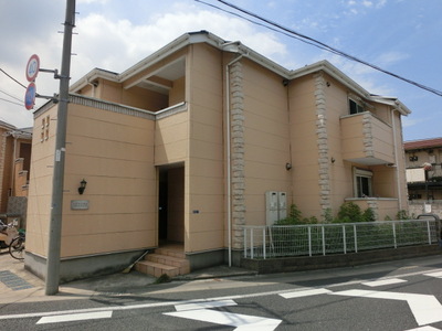 Building appearance. Until Hon Chiba Station is located 15 minutes to 8 minutes Chiba Central Station