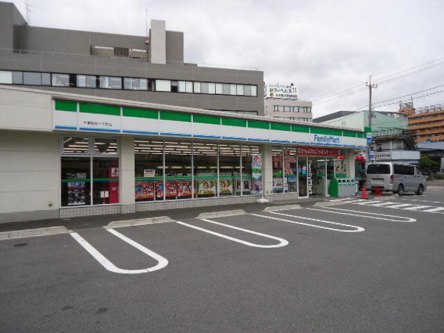 Convenience store. 225m to FamilyMart Chiba Enable Third Street shop
