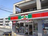 Convenience store. 380m until Sunkus Chiba High shop