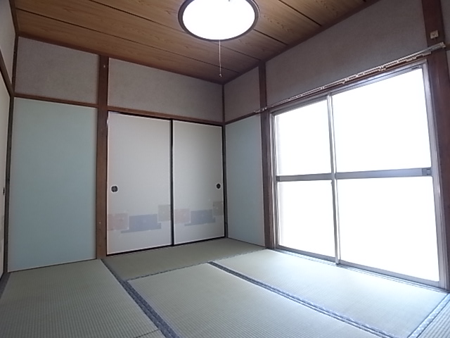 Other room space. Japanese are restless Japanese-style room ・  ・  ・ 