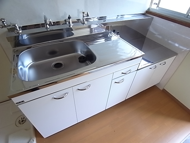 Kitchen. The kitchen is two-burner stove installation Allowed ☆ 