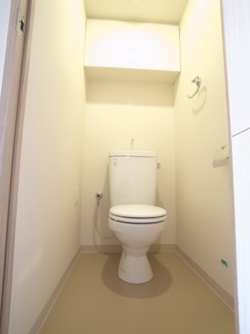 Toilet. Washlet is also possible expansion ☆