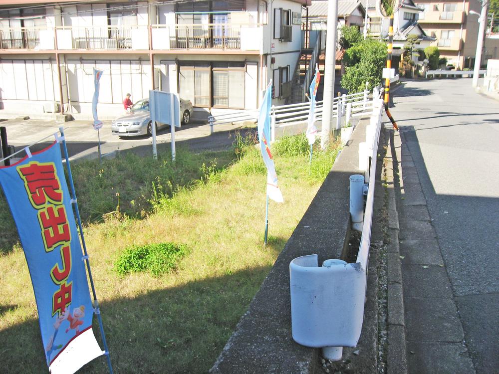 Local appearance photo. Balcony spreads opened the bath is located on the third floor window.
