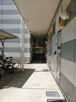 View. It is the scenery of the entrance side.