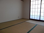 Other room space. Would be Japanese-style room if sleep!