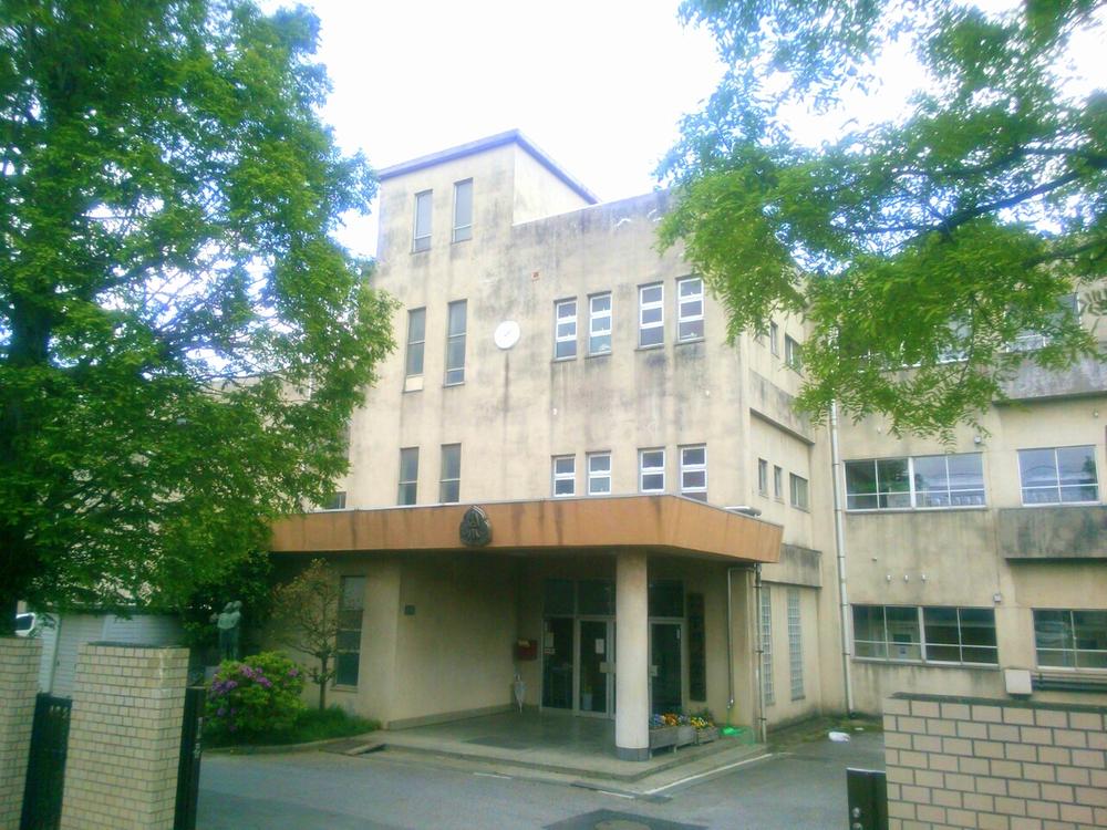 Primary school. 960m until the Chiba Municipal Miyazaki Elementary School