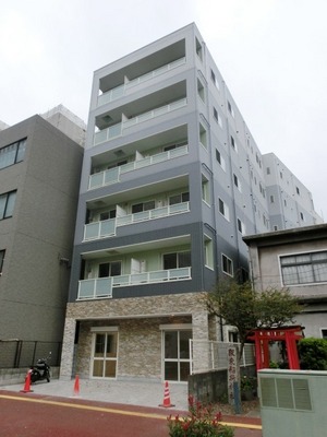 Building appearance. Chiba Central Station 3 minutes walk from the location of the