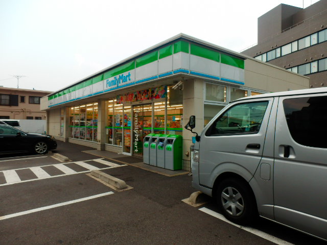 Convenience store. FamilyMart Chiba Enable chome store up (convenience store) 430m