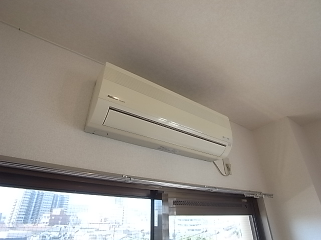 Other Equipment. Air conditioning 1 groups conditioned