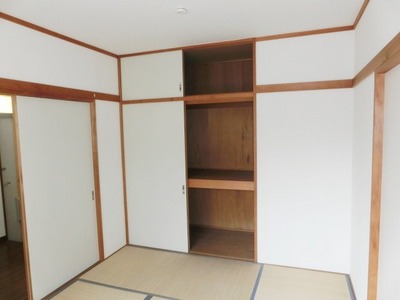 Receipt. Japanese-style room of the housing is located minutes between 1