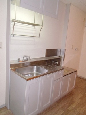 Kitchen. Gas stove installation Allowed