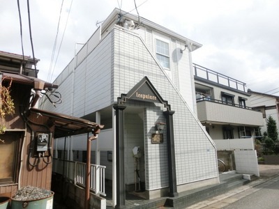 Building appearance. Chiba Station walk 13 minutes, Located west Chiba Station 10-minute walk