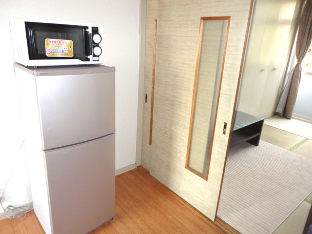 Other Equipment. microwave ・ Fridge