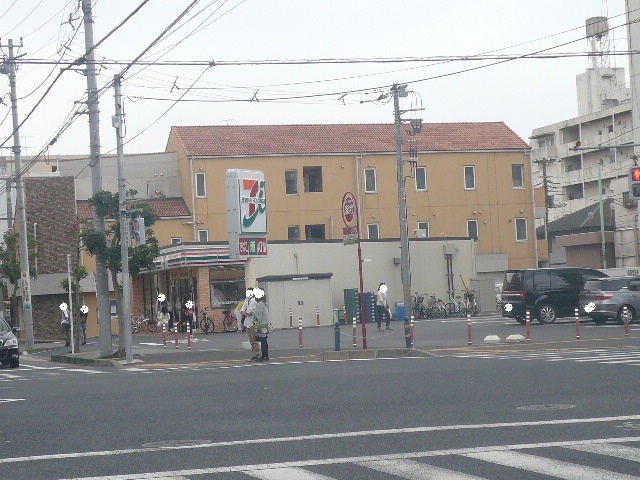 Convenience store. Seven-Eleven Chiba Soga-cho 2-chome up (convenience store) 579m