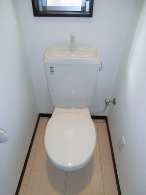 Toilet. Of course, bus ・ Restroom