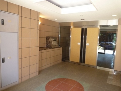 Entrance. Also crime prevention surface is auto-lock the apartment of peace of mind