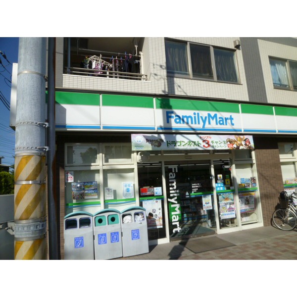 Convenience store. FamilyMart Makuharihongo seven-chome up (convenience store) 395m