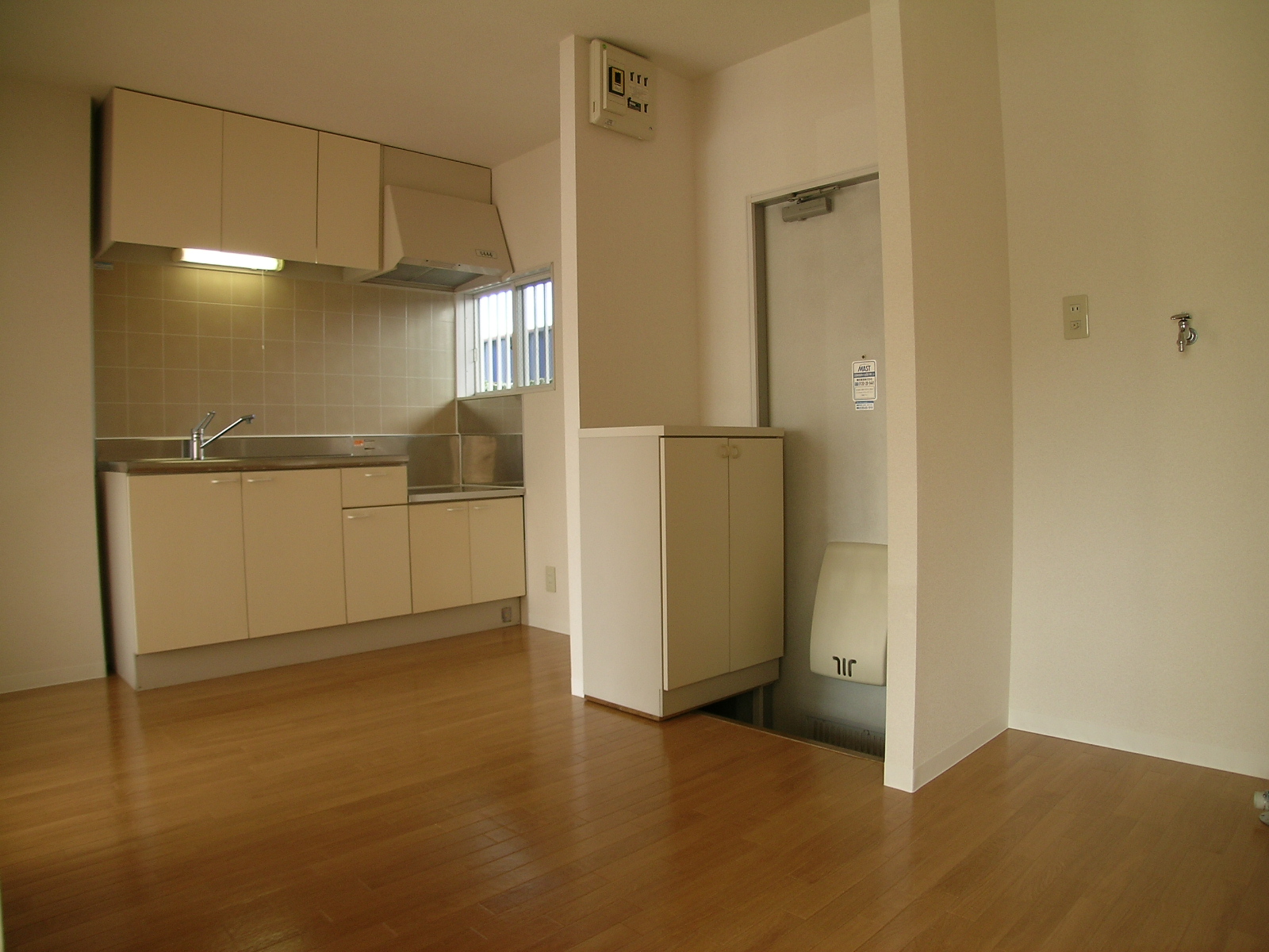 Living and room. Kitchen with cleanliness that has been unified with white ☆  ☆ 