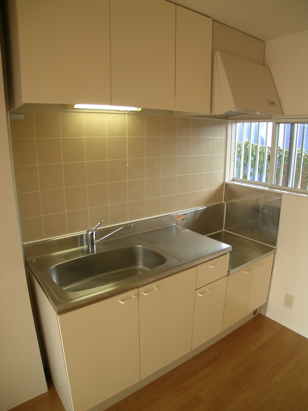 Kitchen. Is a unified cleanliness a kitchen in white ☆ Two-burner stove installation Allowed!