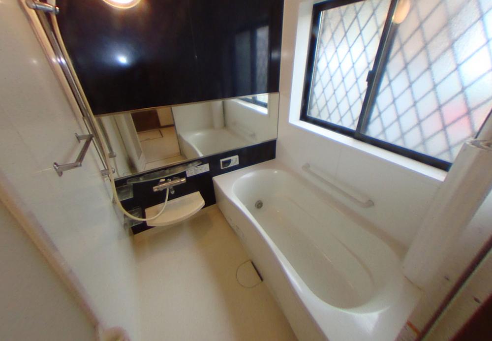 Bathroom. Indoor (10 May 2012) shooting