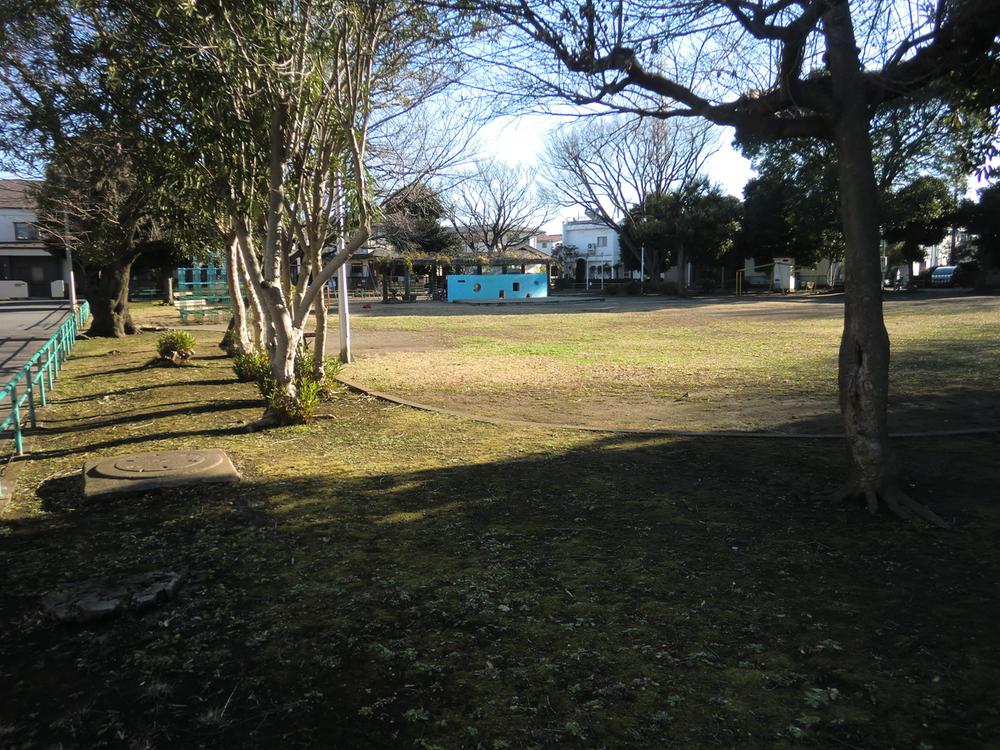 park. Higashihanazono park