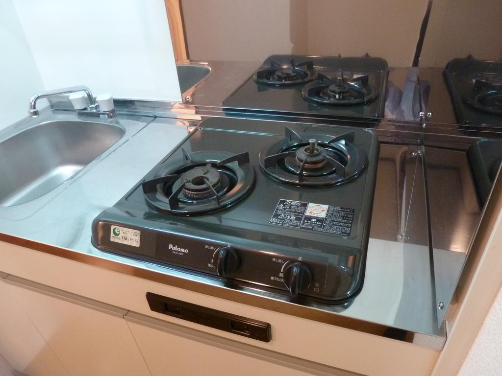 Kitchen. Two-burner stove