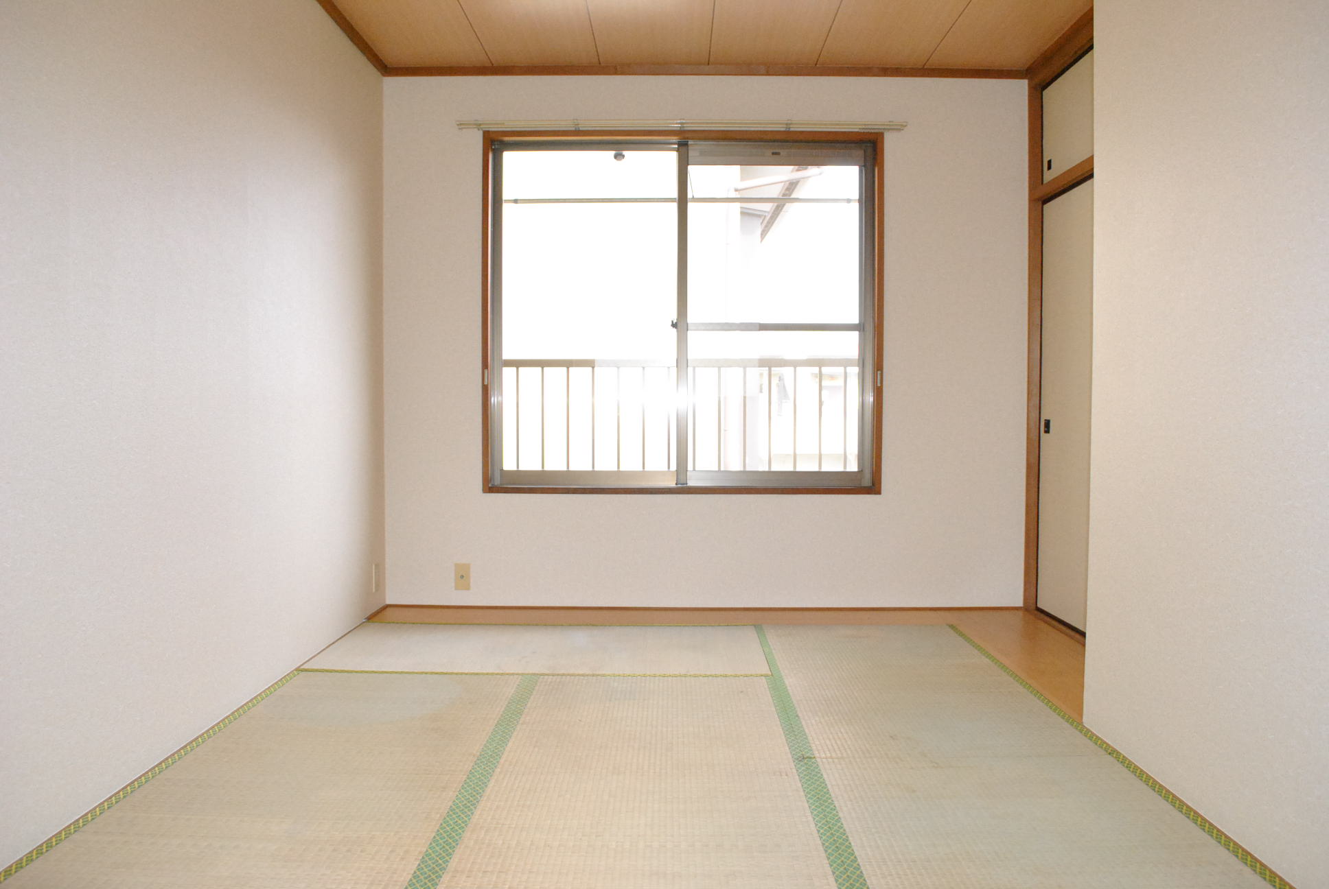 Living and room. Japanese-style room 6 quires