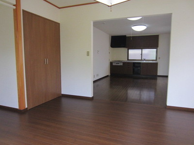 Living and room. And the renovation, Now spacious about 18.5 quires of LDK.