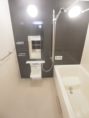 Bath. Daily bath time is fun, Spacious 1 pyeong of bathroom. 