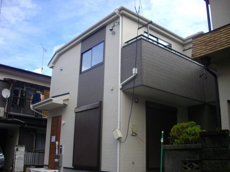 Local appearance photo. Local (10 May 2013) Shooting