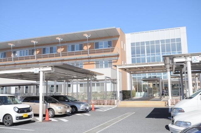Government office. 800m to Chiba Hanamigawa ward office