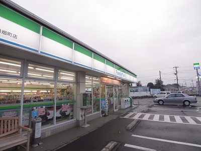 Convenience store. 360m to Family Mart (convenience store)