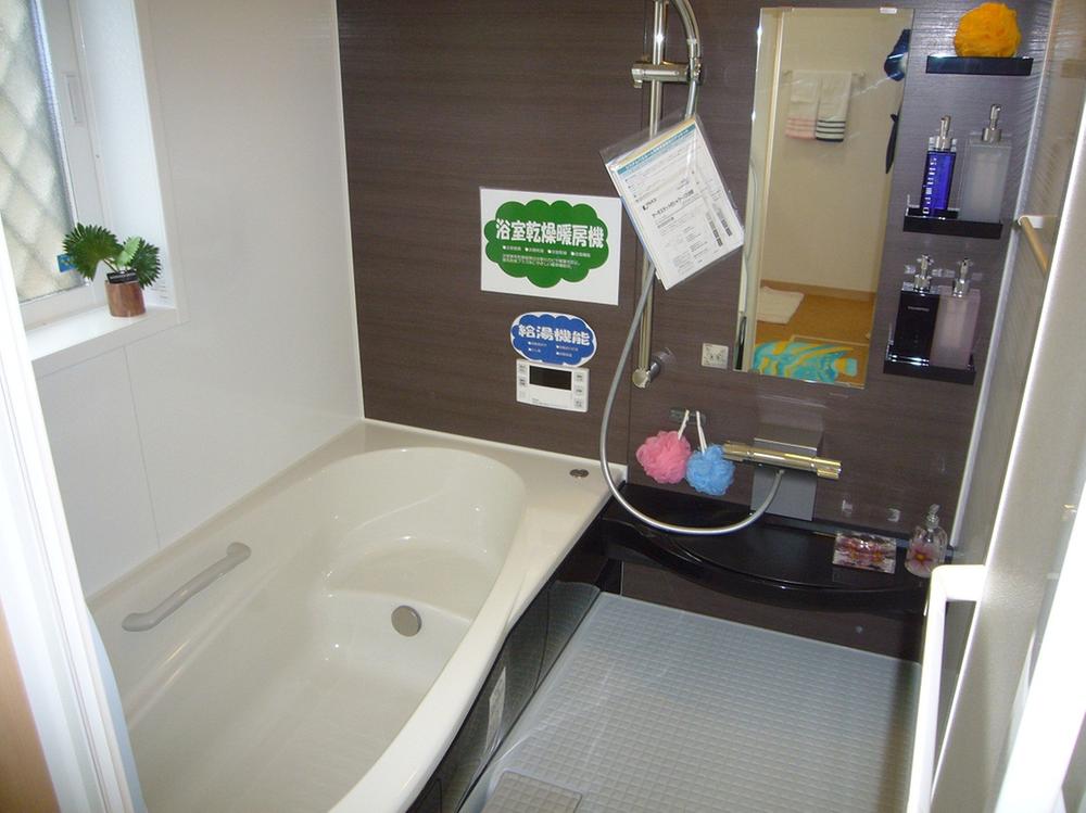 Same specifications photo (bathroom). Hitotsubo type of unit bus with bathroom ventilation heating dryer (same specifications photo)