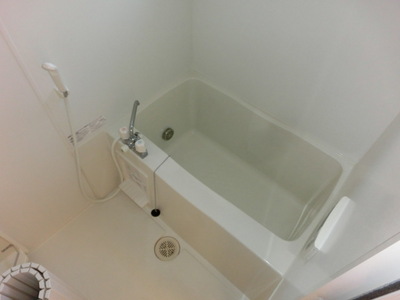 Bath. Bathroom with reheating