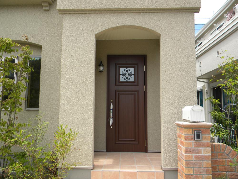 Entrance. Building D entrance