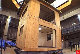 Other Equipment. It was completed a "shake not two-by-four" in the latest technology. "Do not shake" the technology plus the strong monocoque structure, Mitsui Home has perfected a new seismic isolation system.